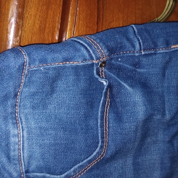 Shell Back Shorts - Picture 8 of 11